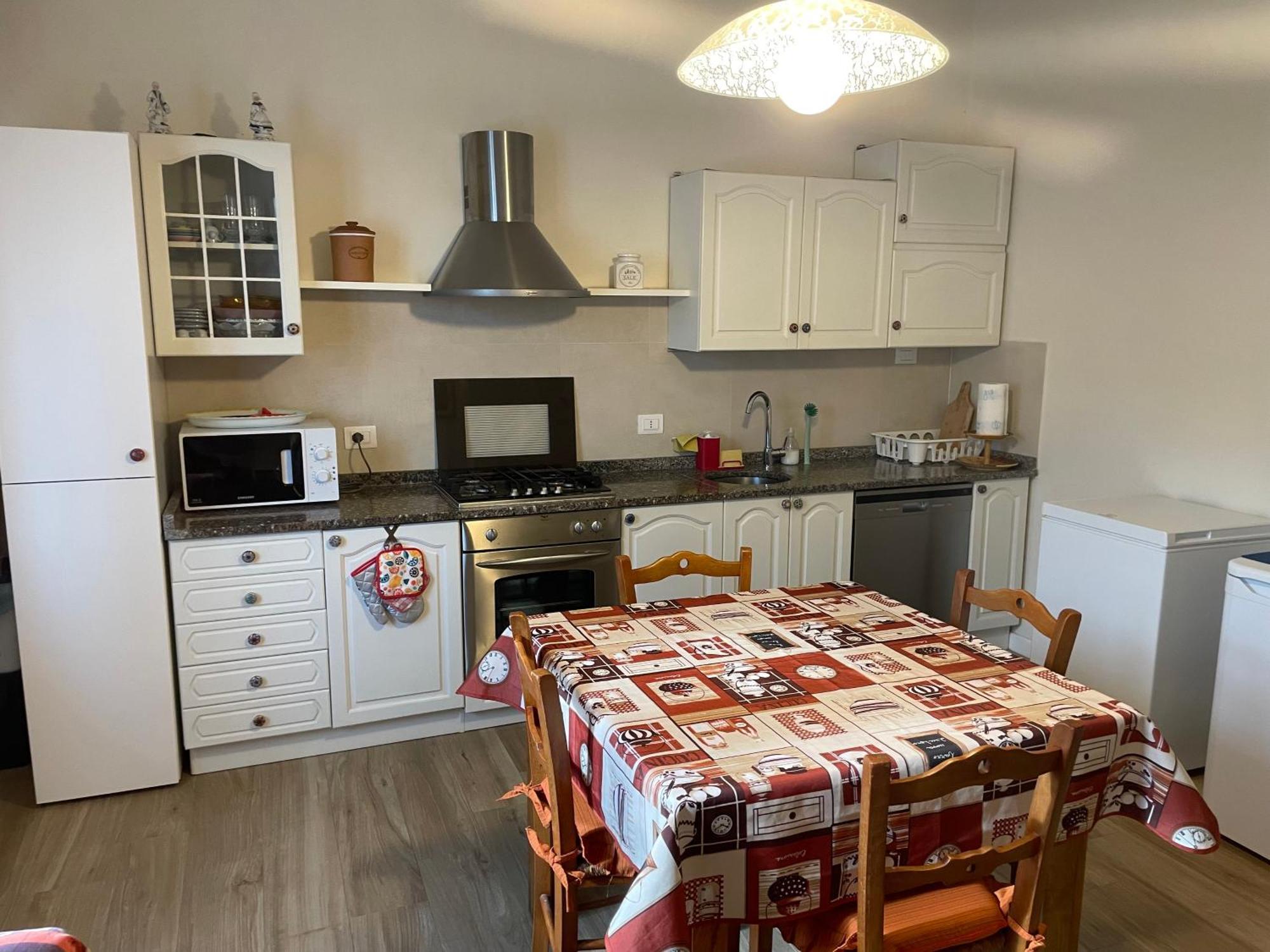Casa Vacanze “Bouganville” Loc Avane Pisa Векк'яно Екстер'єр фото
