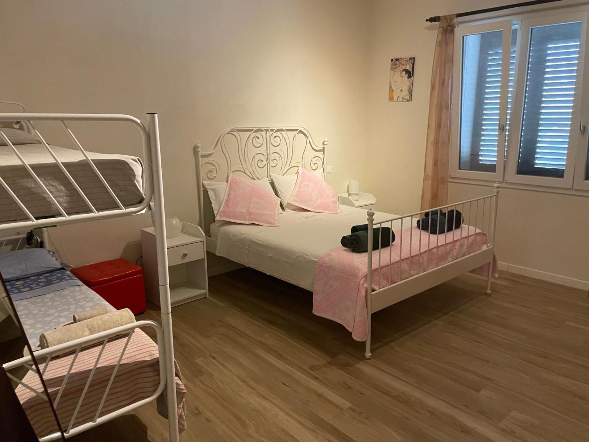 Casa Vacanze “Bouganville” Loc Avane Pisa Векк'яно Екстер'єр фото