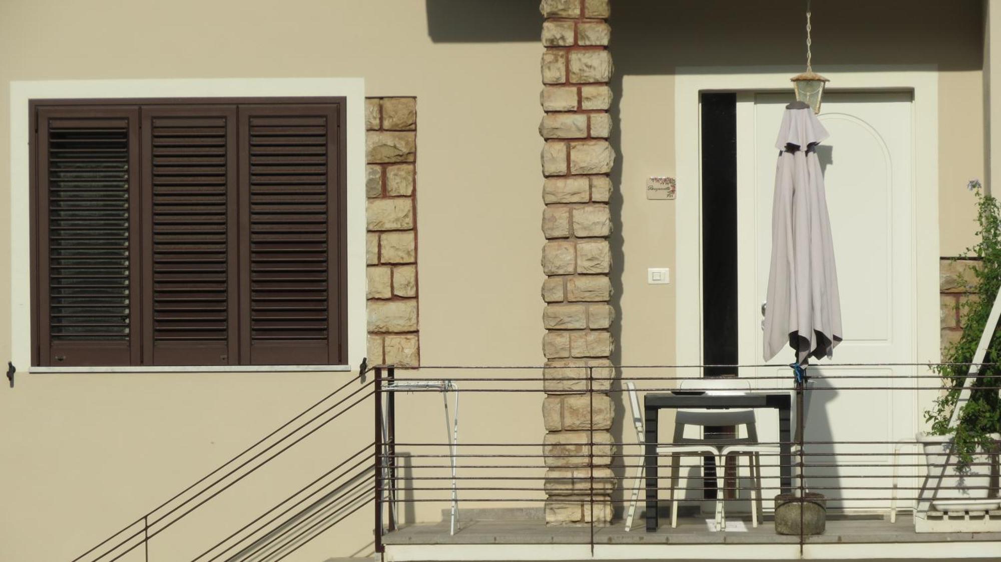 Casa Vacanze “Bouganville” Loc Avane Pisa Векк'яно Екстер'єр фото